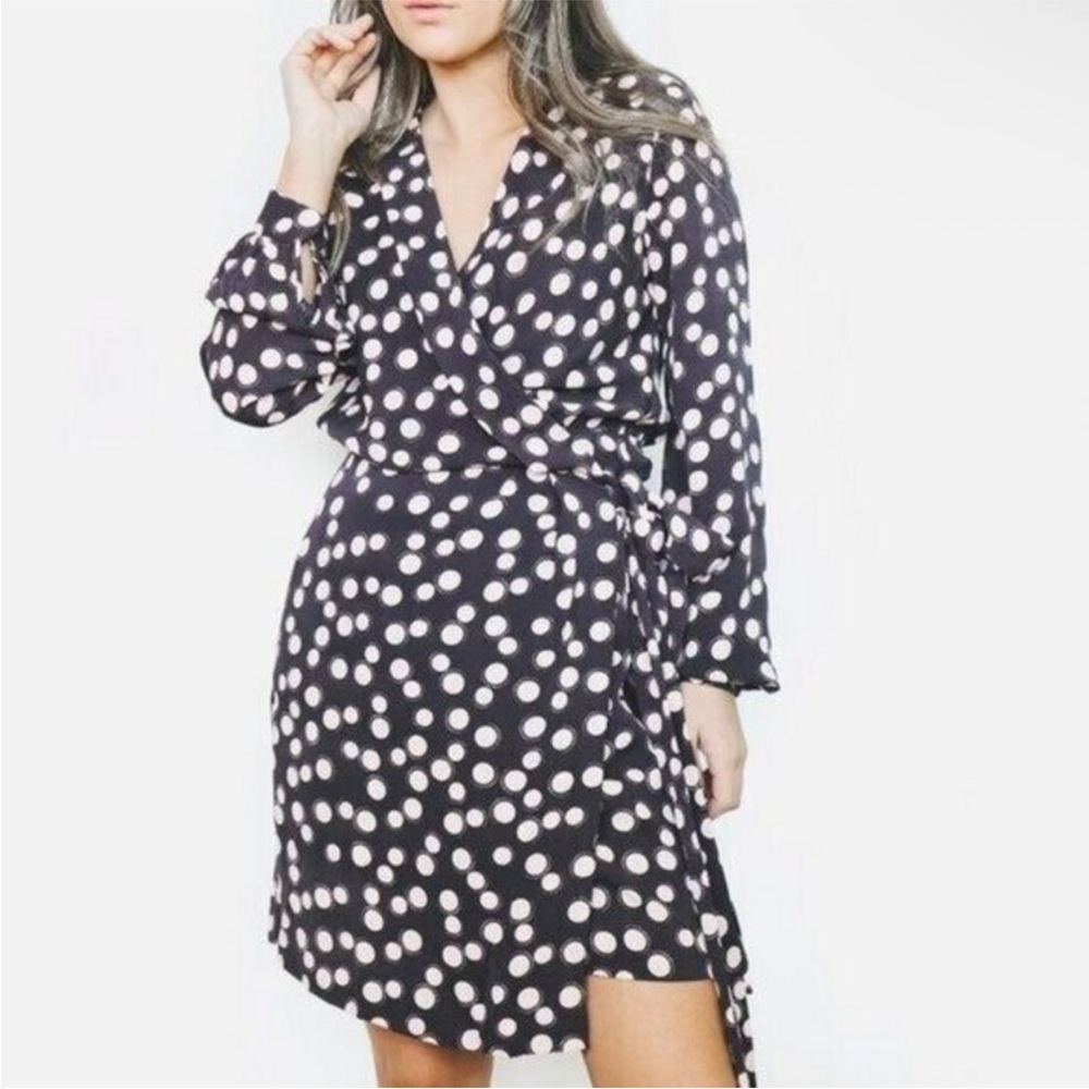 DVF Silk True Wrap Millicent Polka Dot Dress 2 Small Diane Von Furstenberg EUC